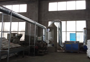 塑料廢氣處理項目使用廢氣噴淋塔和uv光解廢氣凈化設備后順利通過環(huán)評檢測